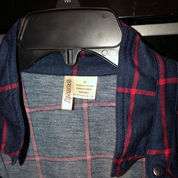 Navy blue, red and white Flannel - Picture 2 of 3